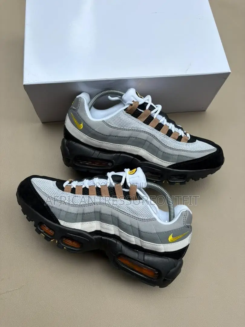 Air Max Nike Sneakers Collection Available | Buy Now