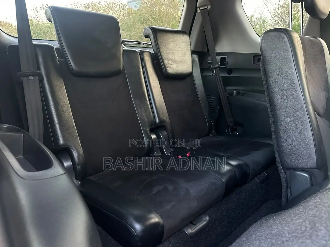 Toyota Vanguard 2011 Black