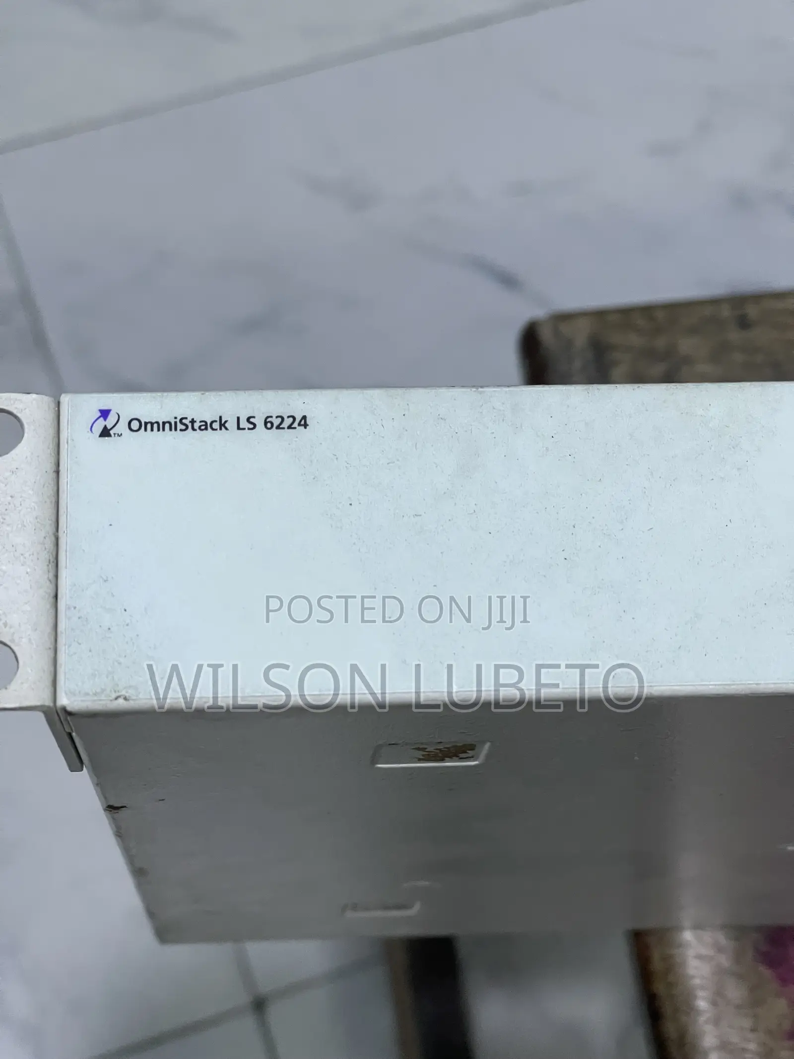 Alcatel OmniStack LS 6224 Switch