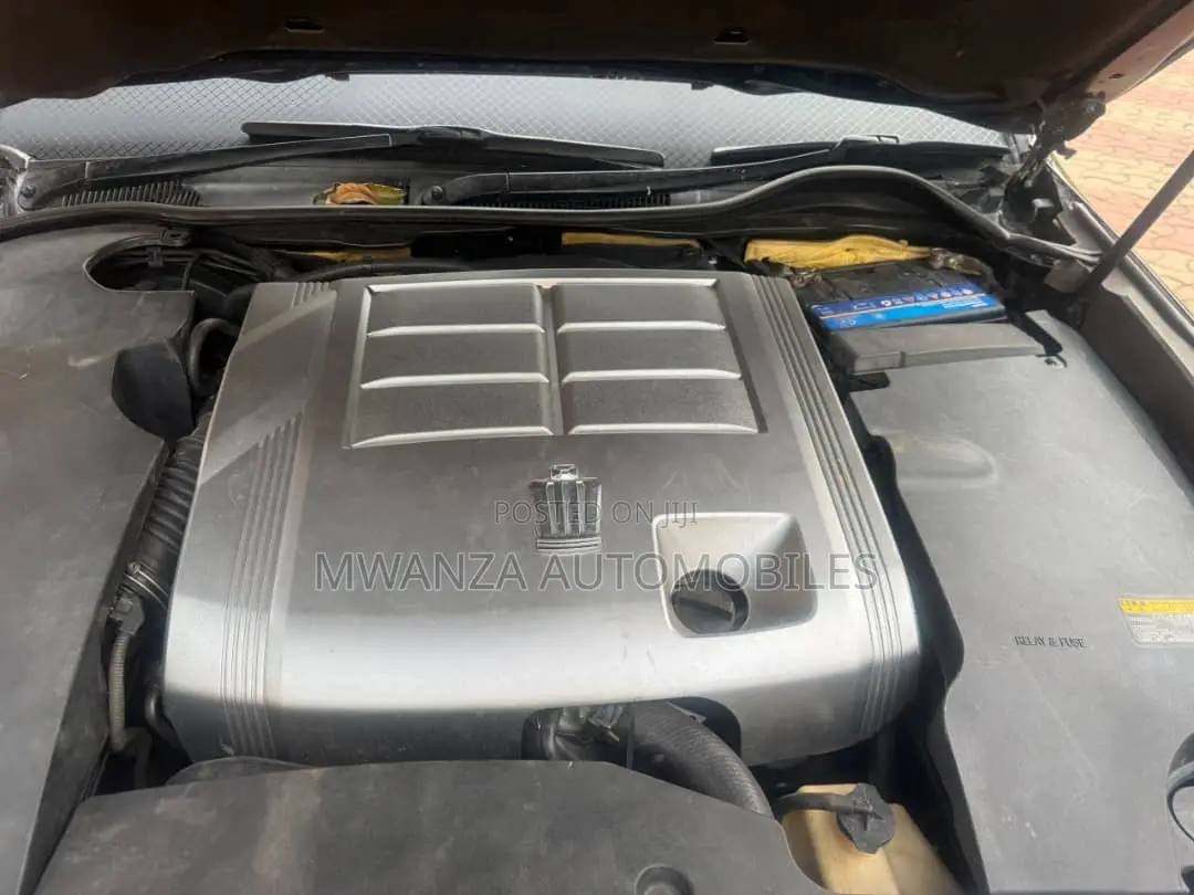 Toyota Crown 2009 Black