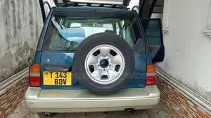 Suzuki Escudo 2005 Blue