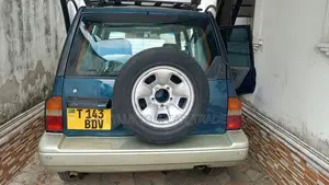 Suzuki Escudo 2005 Blue
