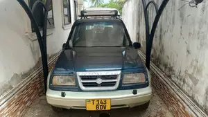 Suzuki Escudo 2005 Blue