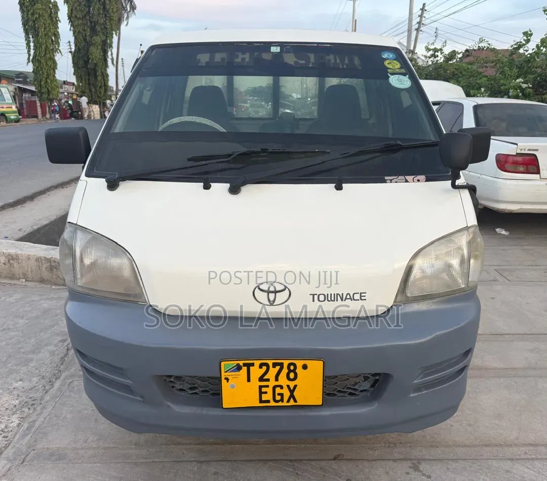 Toyota TownAce 2005 White