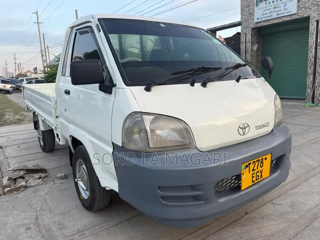 Toyota TownAce 2005 White