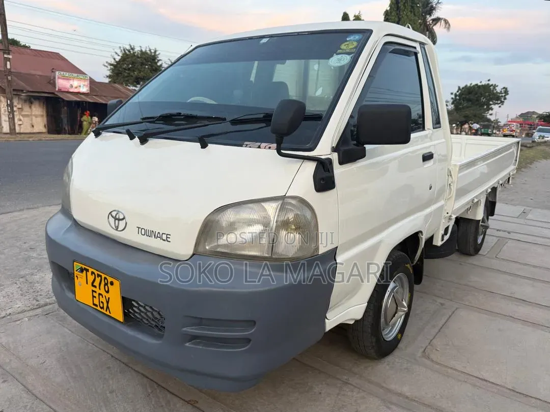 Toyota TownAce 2005 White