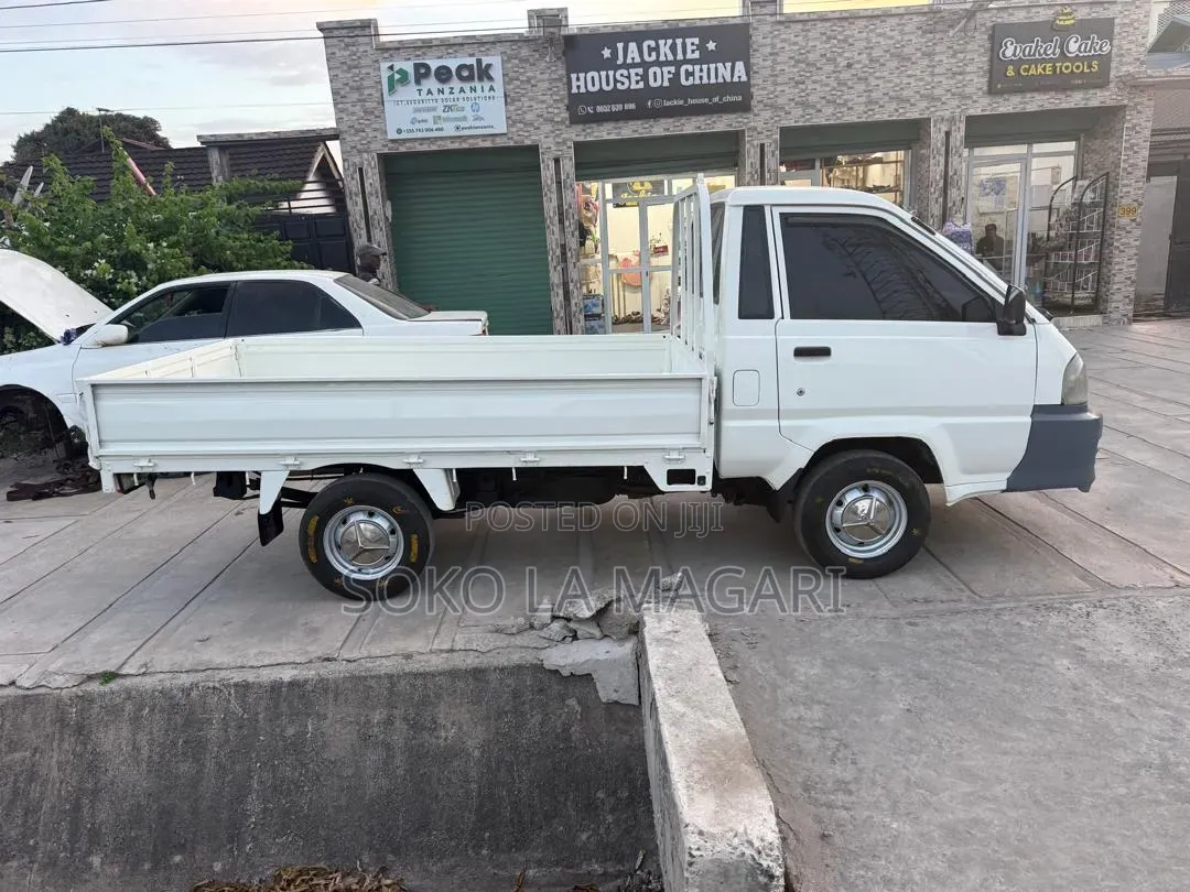 Toyota TownAce 2005 White