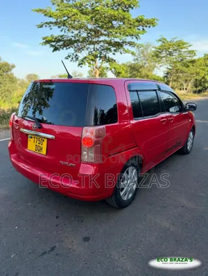 Toyota Raum 1.5 FWD 2005 Red