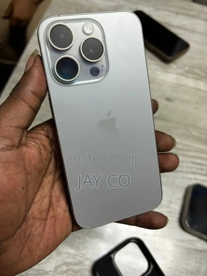 Apple iPhone 15 Pro 128 GB Gray