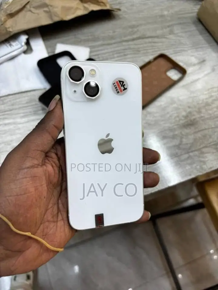 Apple iPhone 13 128 GB White
