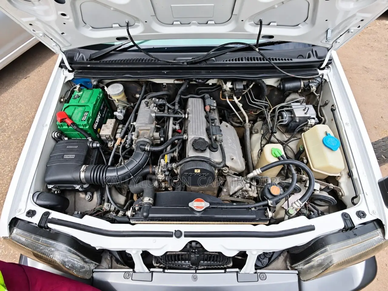 Suzuki Jimny 2000 White