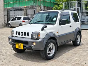 Suzuki Jimny 2000 White