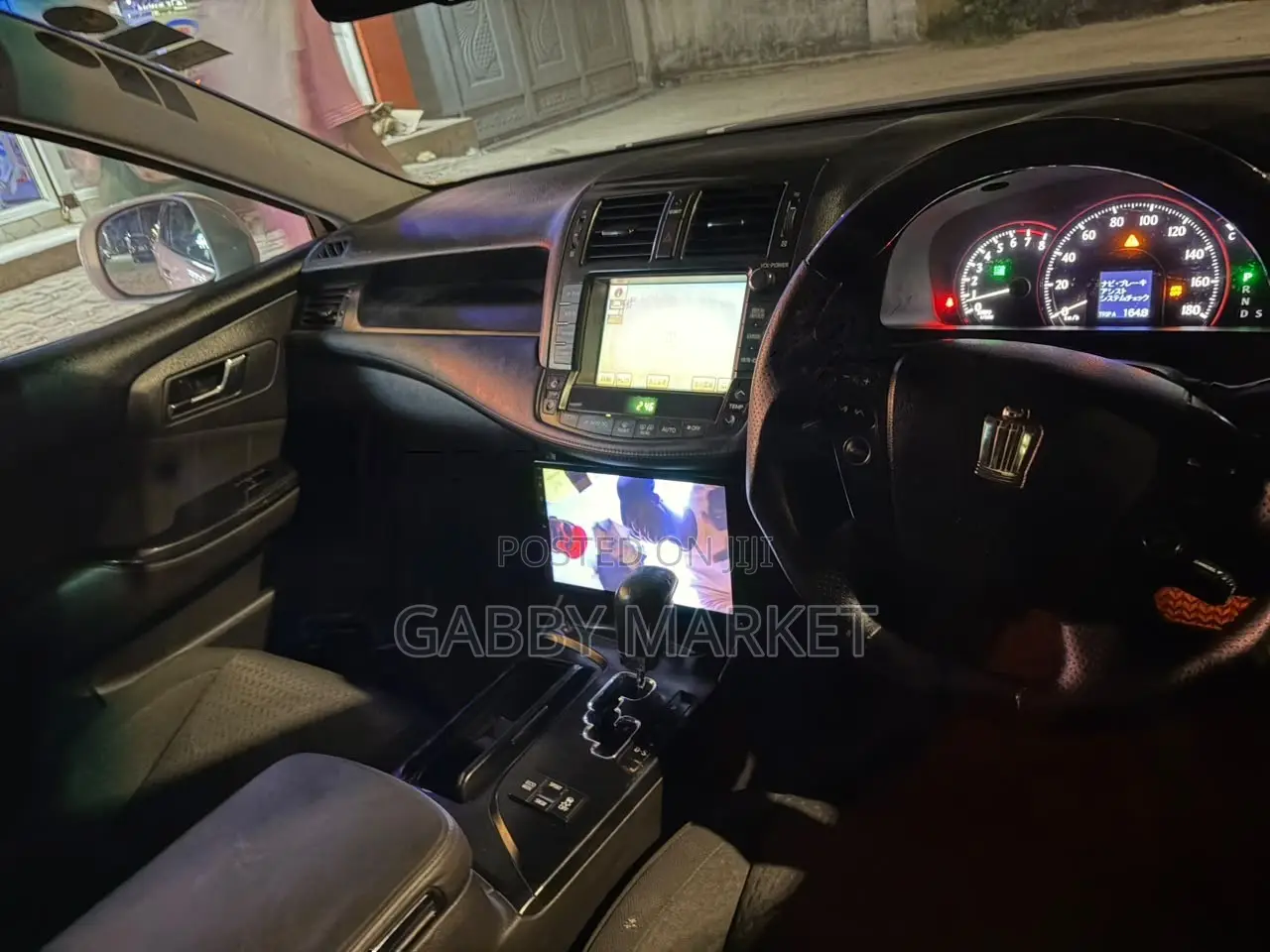 Toyota Crown 2009 White