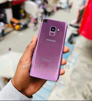 New Samsung Galaxy S10 128 GB