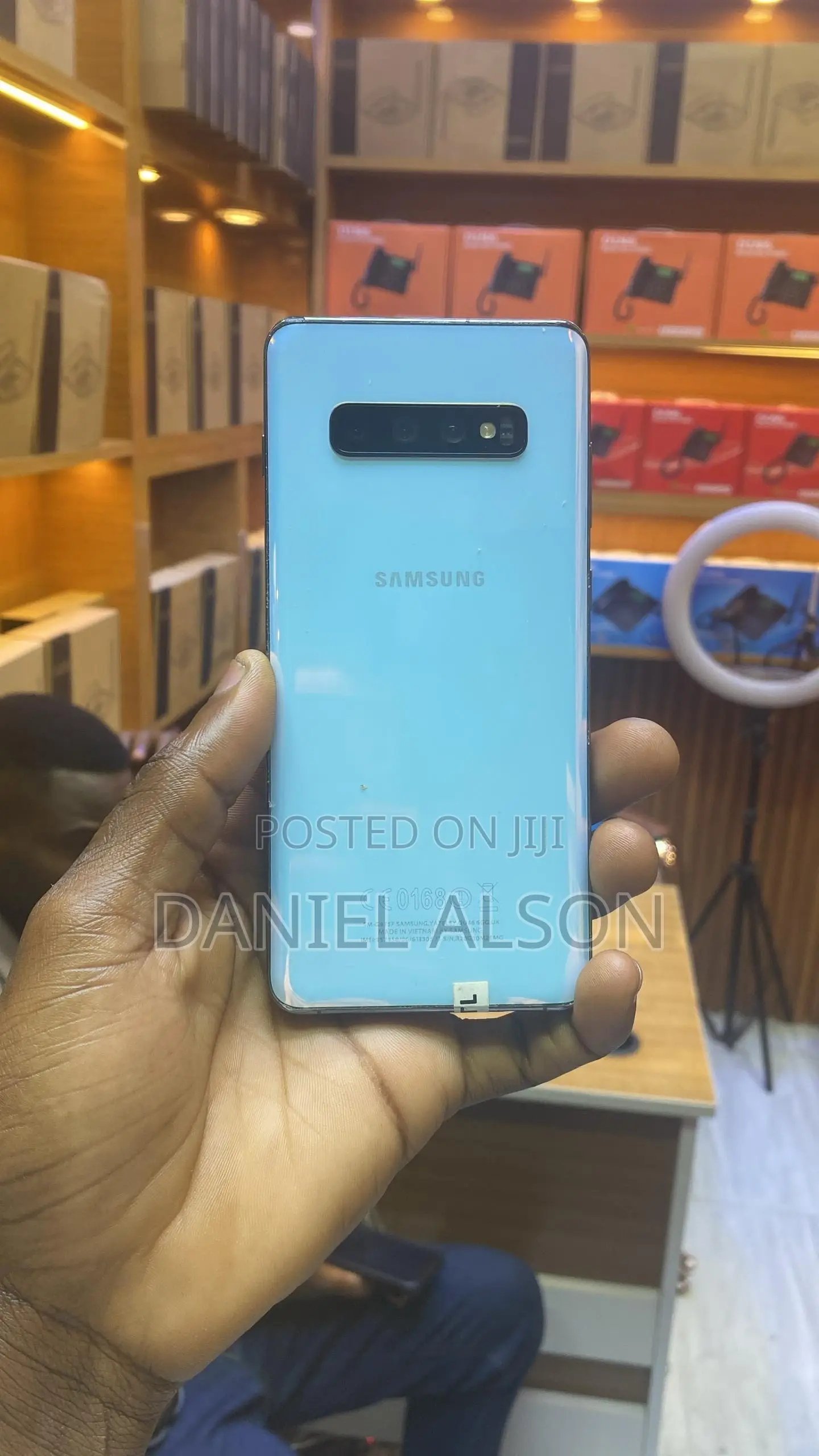 New Samsung Galaxy S10 128 GB