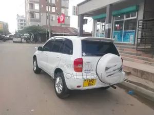 Toyota RAV4 2008 White