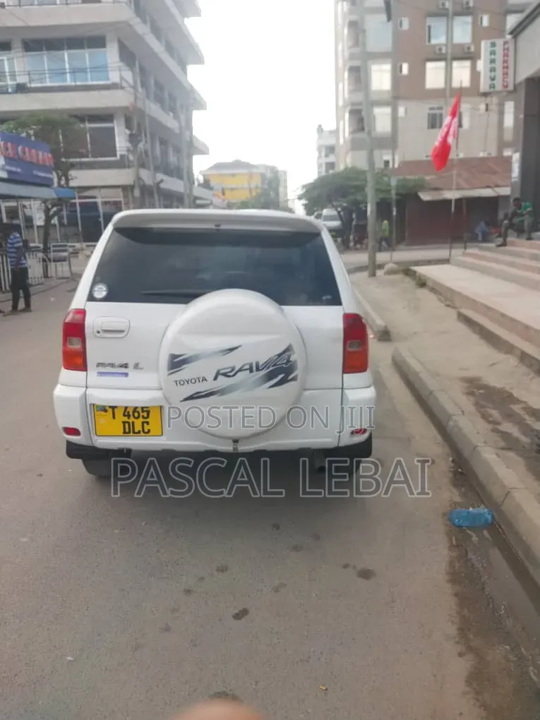 Toyota RAV4 2008 White