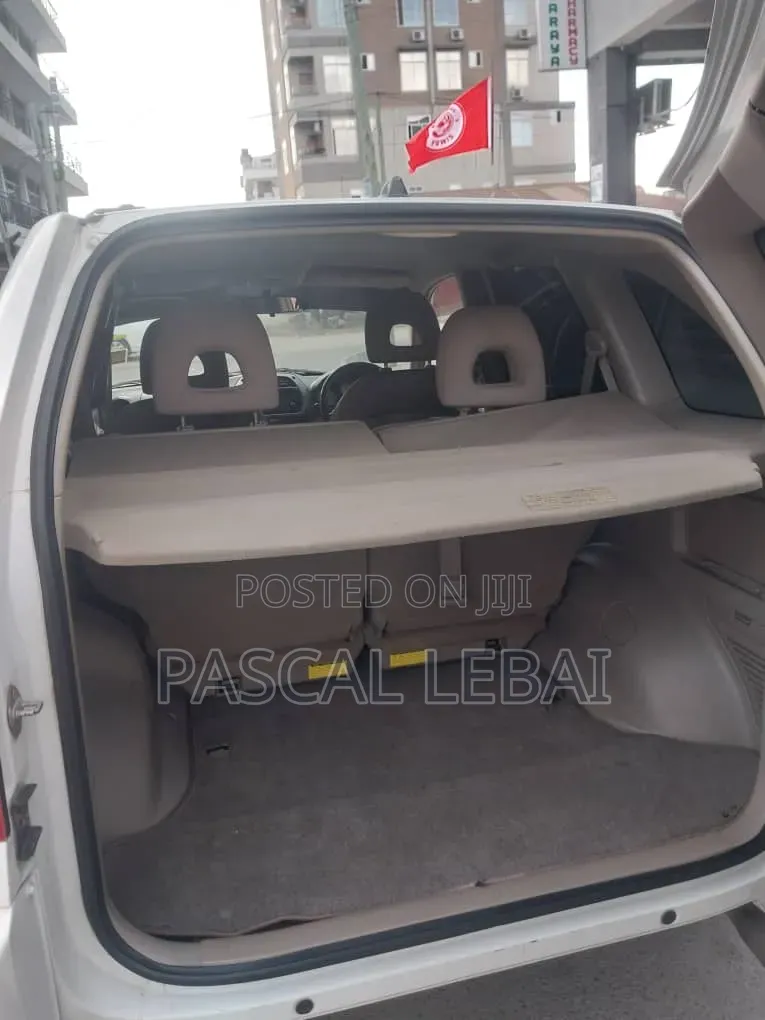 Toyota RAV4 2008 White