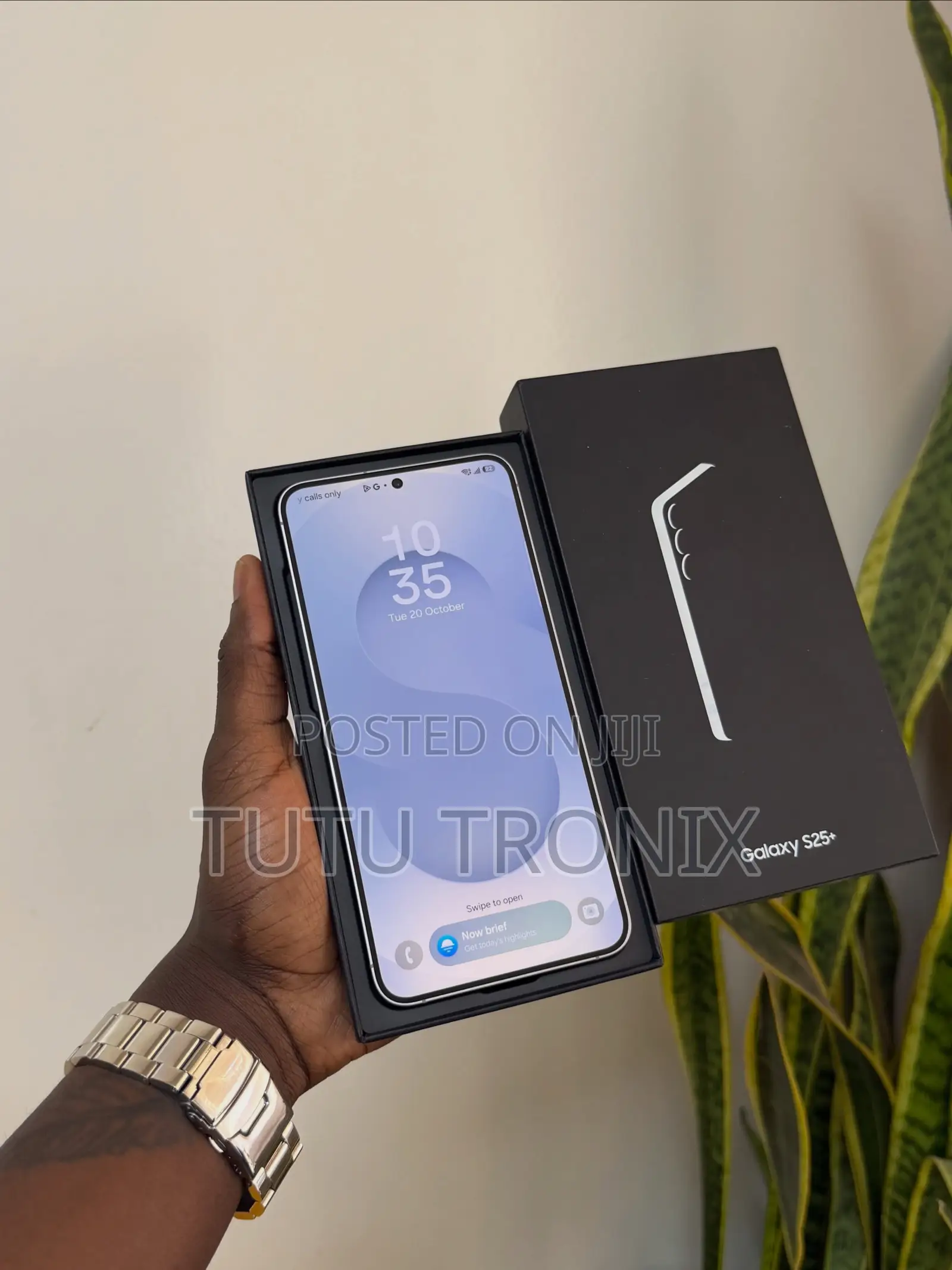 New Samsung Galaxy S25+ 256 GB Silver