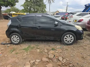 Toyota Aqua 2016 Black