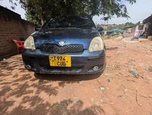 Toyota Vitz 1.0 FWD 5dr 2004 Blue
