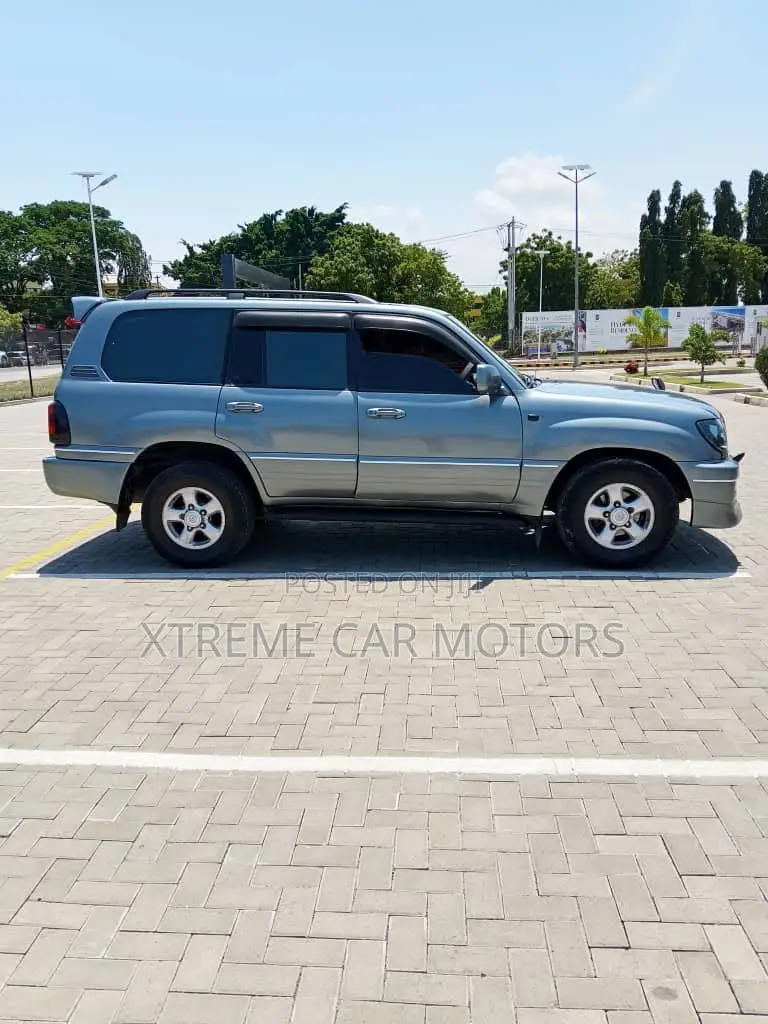 Toyota Land Cruiser 1998 Blue