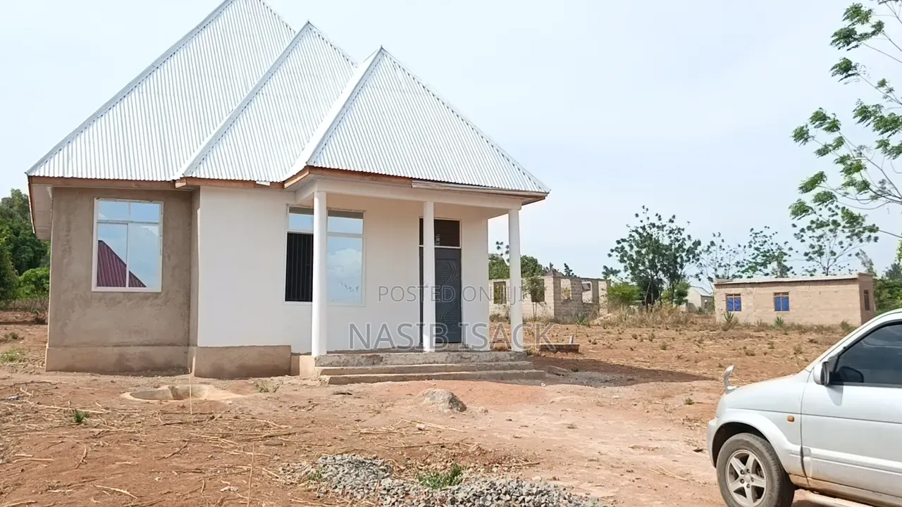 Furnished 4bdrm House in Kishiri for sale