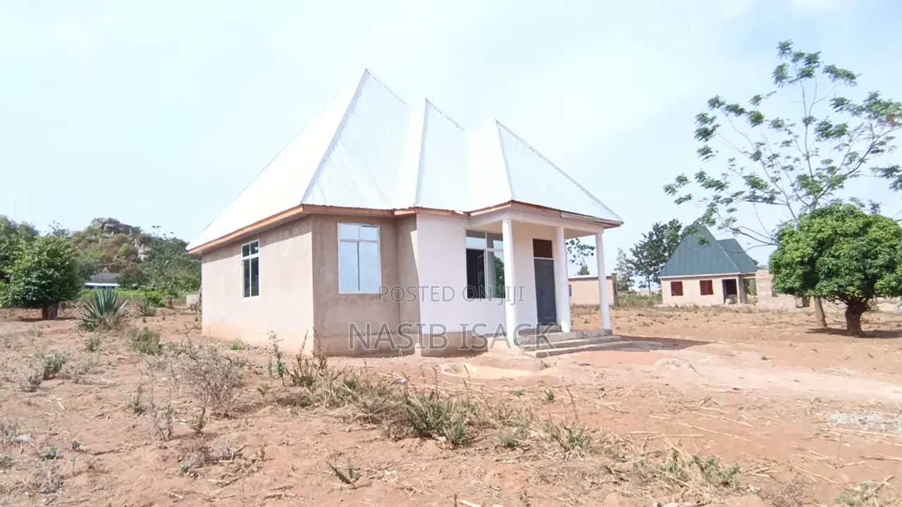 Furnished 4bdrm House in Kishiri for sale