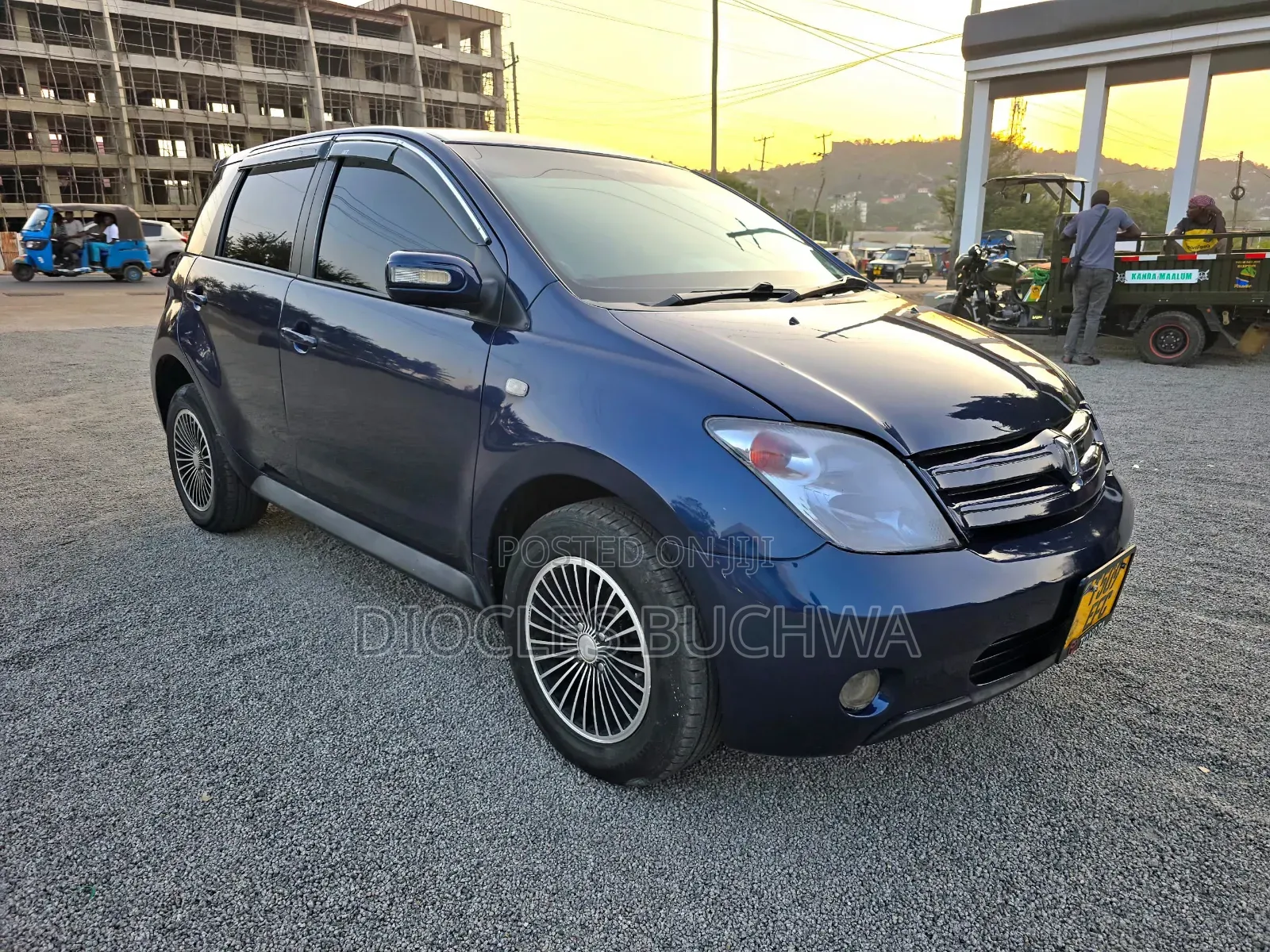 Toyota IST 2004 Blue