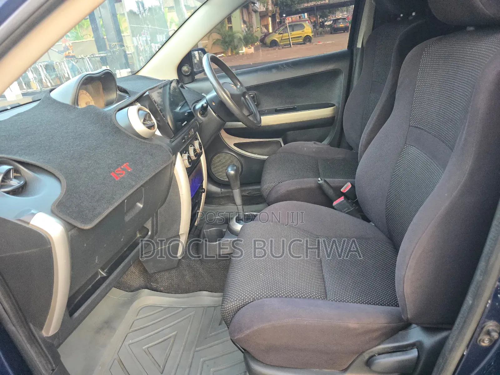 Toyota IST 2004 Blue