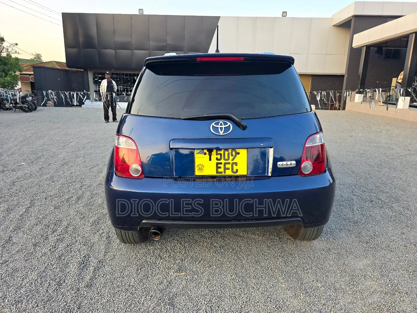 Toyota IST 2004 Blue