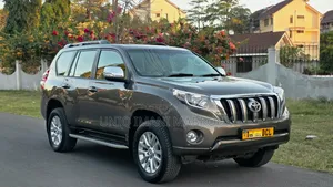 Toyota Land Cruiser Prado 2015 Gray