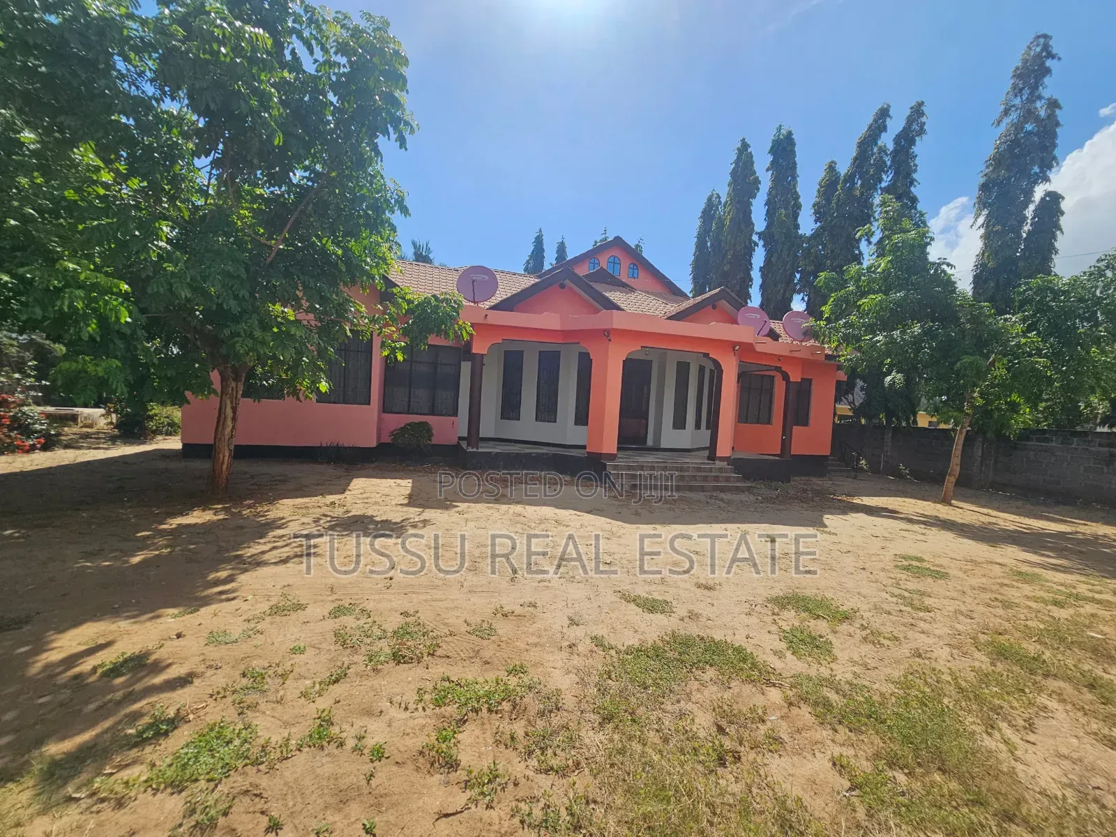 5bdrm House in Sala Sala Kona Ya, Kinondoni for sale
