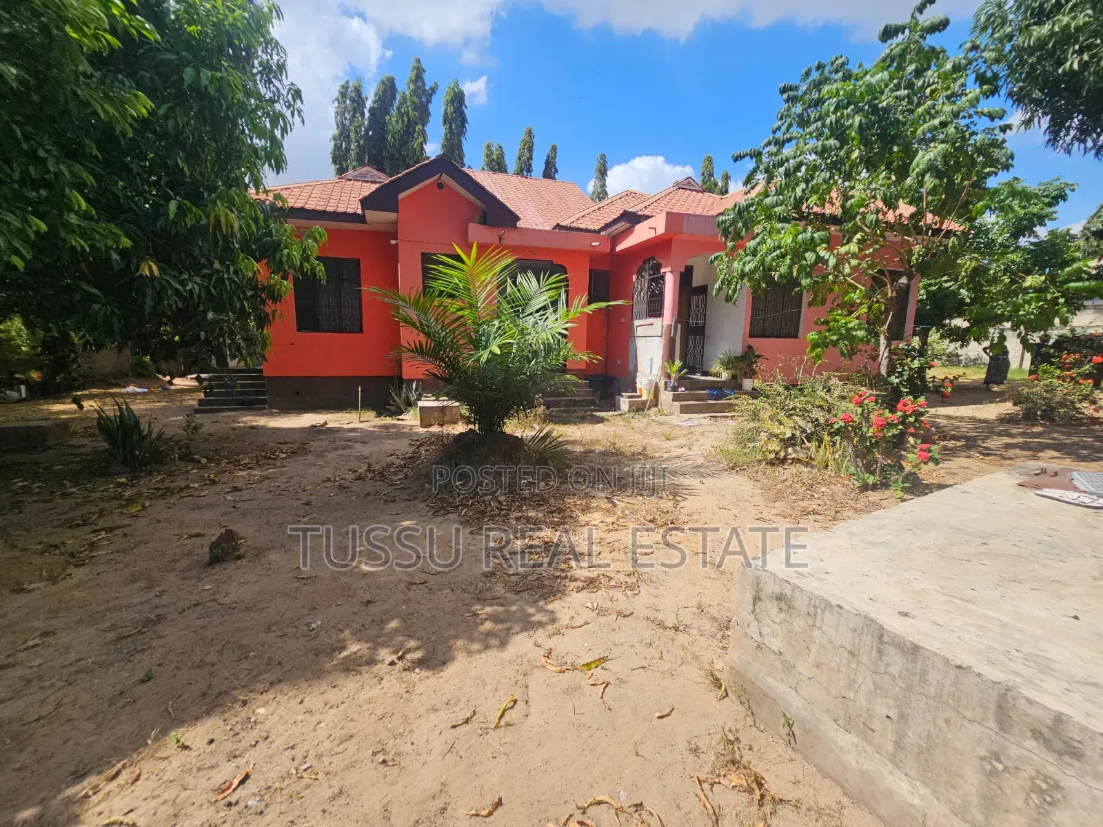 5bdrm House in Sala Sala Kona Ya, Kinondoni for sale