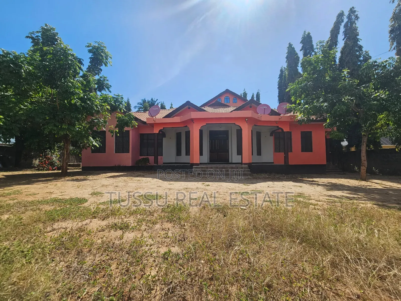 5bdrm House in Sala Sala Kona Ya, Kinondoni for sale