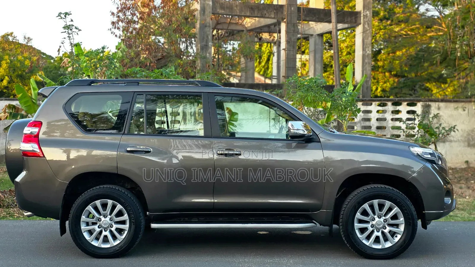 Toyota Land Cruiser Prado 2015 Gray