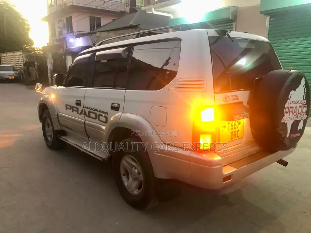 Toyota Land Cruiser Prado 2001