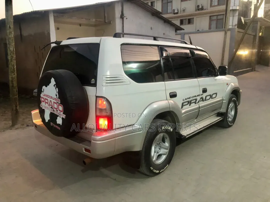 Toyota Land Cruiser Prado 2001