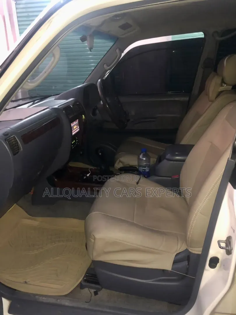 Toyota Land Cruiser Prado 2001