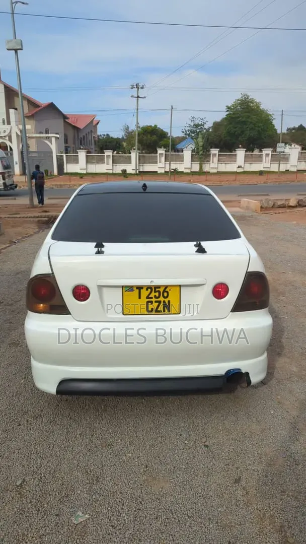 Toyota Altezza 2004 White