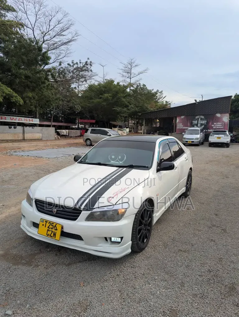 Toyota Altezza 2004 White