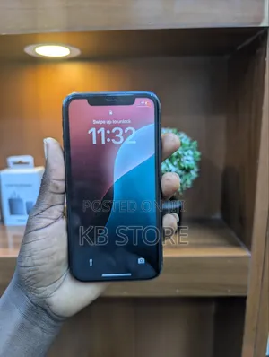 Apple iPhone XR 64 GB Black