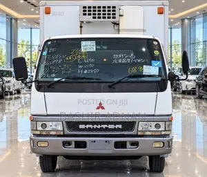 Mitsubishi Canter Refrigerator Tani 3(tonnes) Unregistered(mpya).