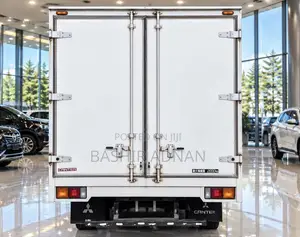 Mitsubishi Canter Refrigerator Tani 3(tonnes) Unregistered(mpya).