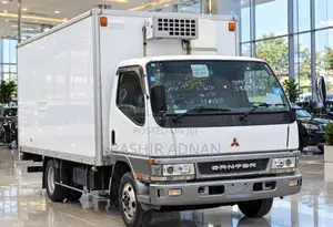 Mitsubishi Canter Refrigerator Tani 3(tonnes) Unregistered(mpya).