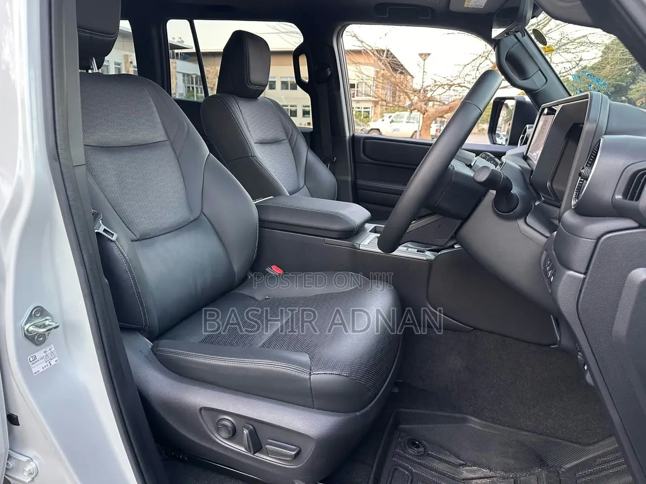 Toyota Land Cruiser Prado 2.7 2024 Pearl