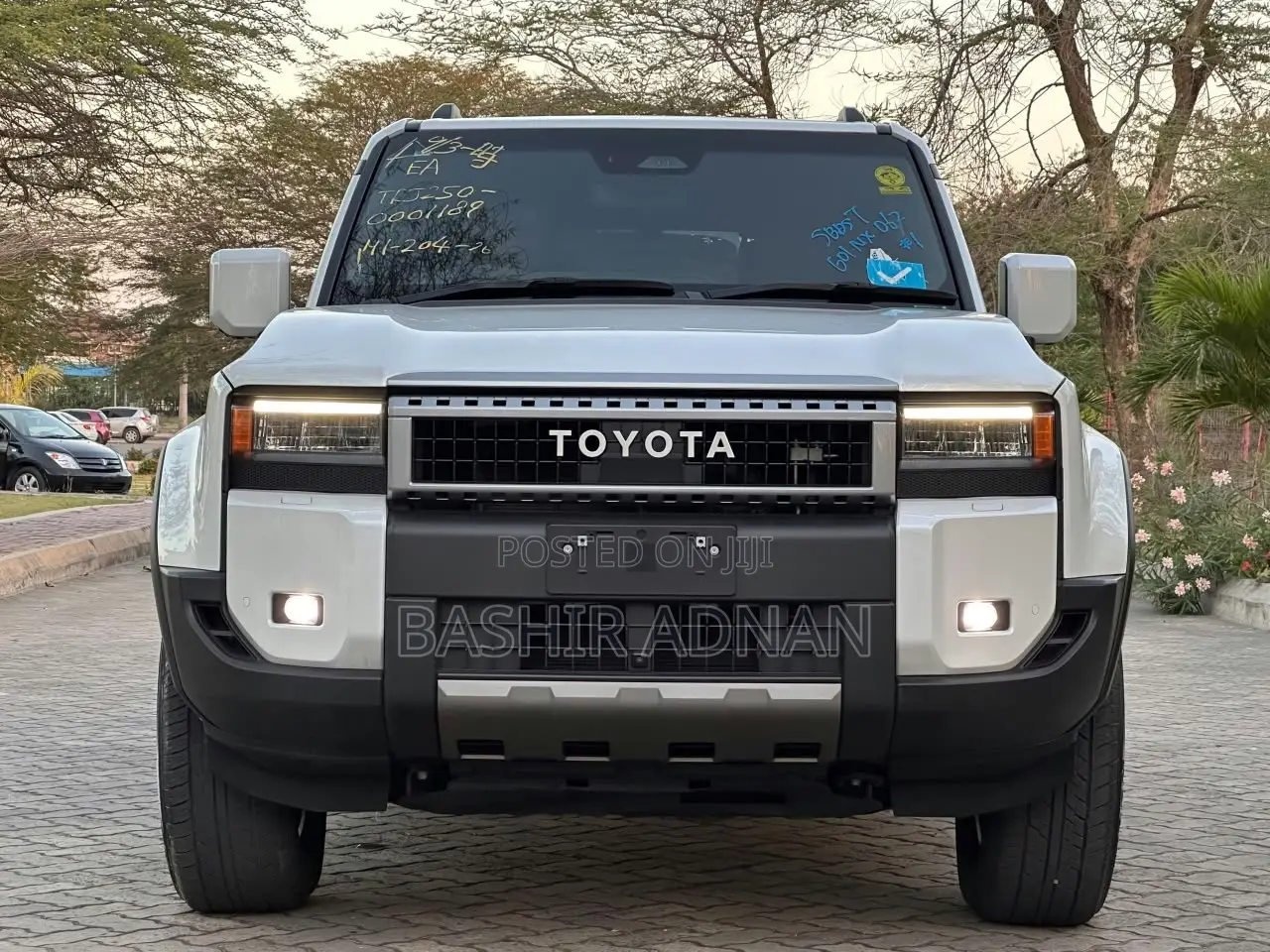Toyota Land Cruiser Prado 2.7 2024 Pearl