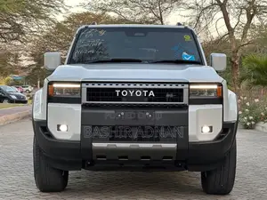 Toyota Land Cruiser Prado 2.7 2024 Pearl