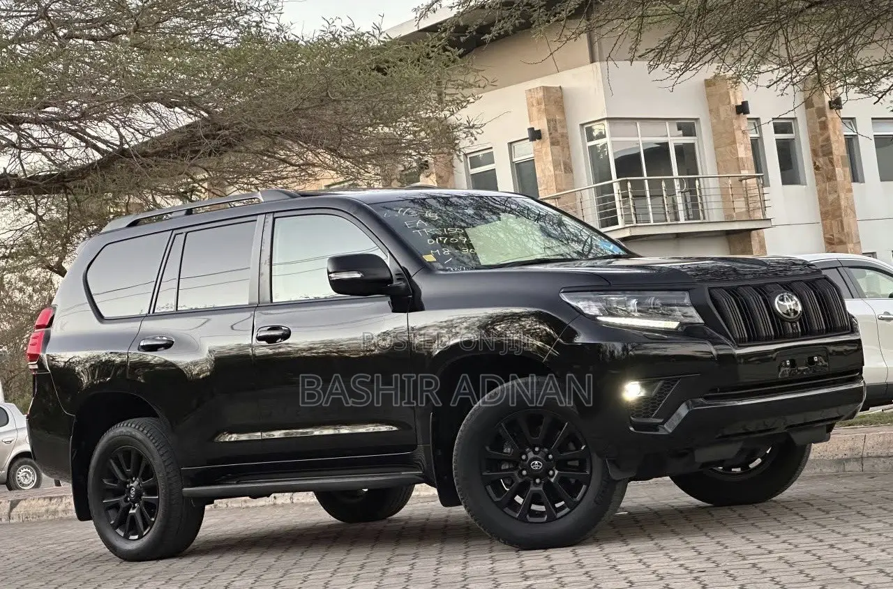 Toyota Land Cruiser Prado 2023 Matt Black
