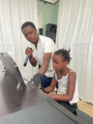 Piano,guitar and Music Theory ONLINE Classes
